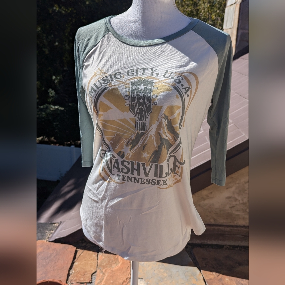 Weekend Soul Nashville Music City Baseball Style Tee Shirt, Size M, So Soft!